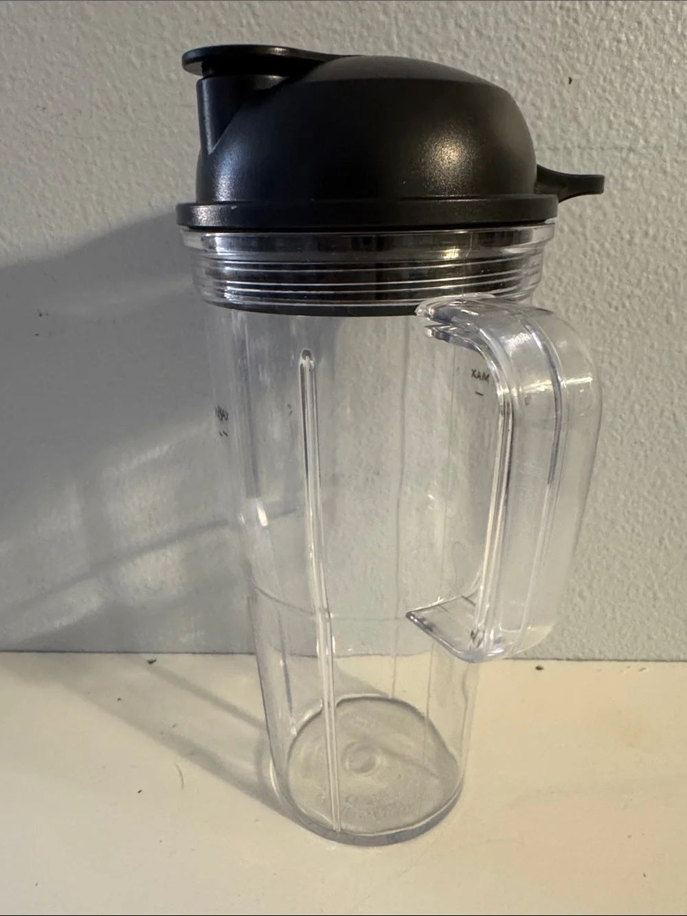 Nutri Ninja Single-Serve Replacement Cup “Sip & Seal” Lid Carrying Loop 16 oz.